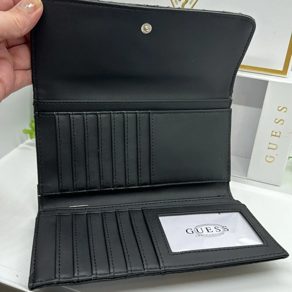 Guess Los Angeles Wallet new in original box